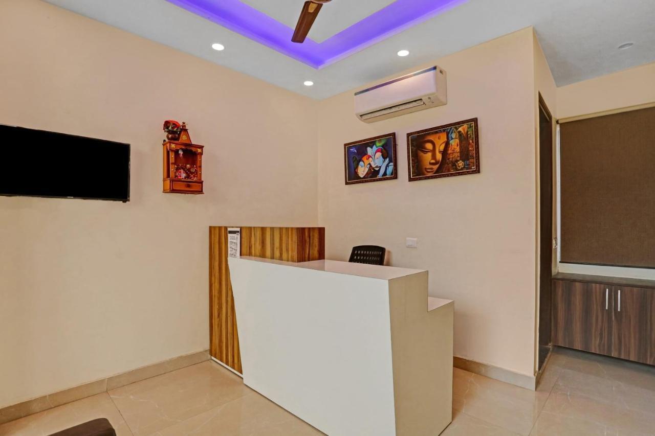 Oyo Townhouse 709 The Delight 4* New Delhi